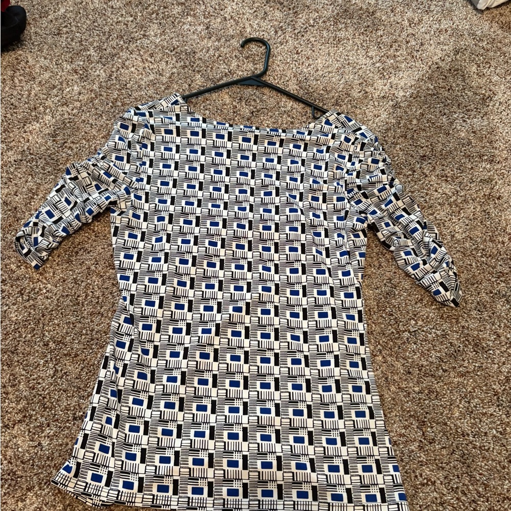 Geometric Blue and White Women's Top - Picture 5 of 5